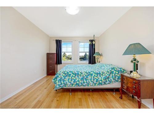 267 Prosser Circle, Milton, ON - Indoor Photo Showing Bedroom