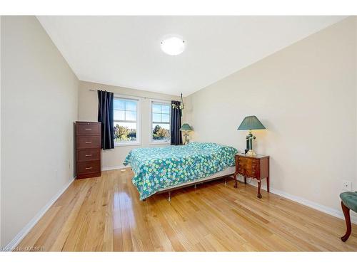 267 Prosser Circle, Milton, ON - Indoor Photo Showing Bedroom