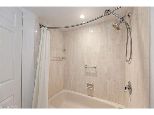 2102-2170 Marine Drive, Oakville, ON - Indoor Photo Showing Bathroom