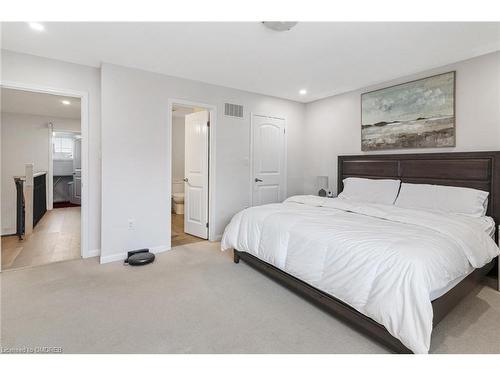 608 Brothers Crescent, Milton, ON - Indoor Photo Showing Bedroom