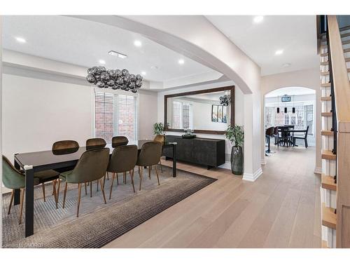 608 Brothers Crescent, Milton, ON - Indoor Photo Showing Dining Room