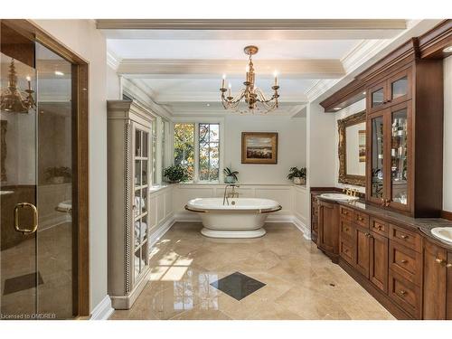 88 Wolfdale Avenue, Oakville, ON - Indoor Photo Showing Bathroom