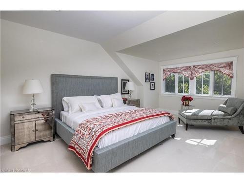 88 Wolfdale Avenue, Oakville, ON - Indoor Photo Showing Bedroom