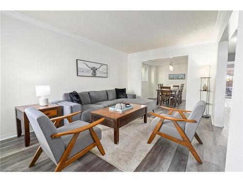 78 Lauchlin Crescent, Georgetown, ON - Indoor Photo Showing Living Room