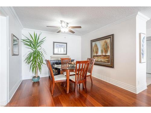 610-5280 Lakeshore Road, Burlington, ON - Indoor Photo Showing Dining Room