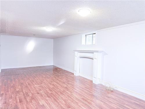 33 Shadyside Avenue, Hamilton, ON - Indoor Photo Showing Other Room