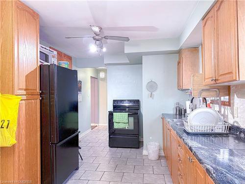 33 Shadyside Avenue, Hamilton, ON - Indoor Photo Showing Kitchen