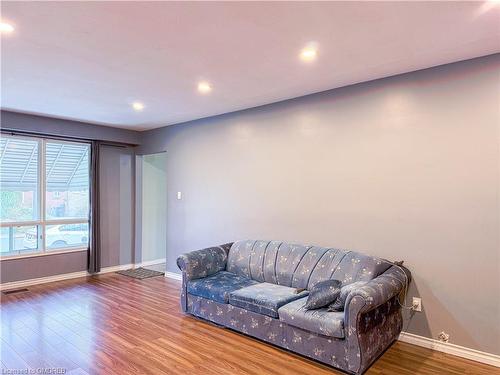 33 Shadyside Avenue, Hamilton, ON - Indoor