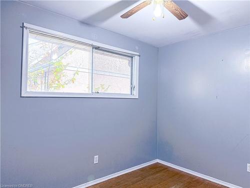 33 Shadyside Avenue, Hamilton, ON - Indoor Photo Showing Other Room