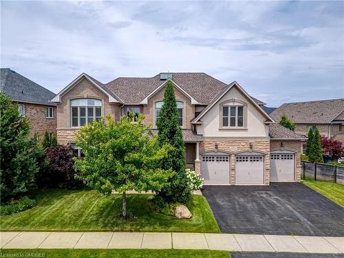 1385 Arrowhead Road, Oakville, ON - Outdoor With Facade