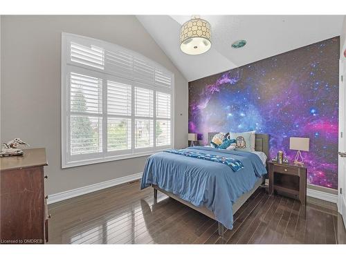 1385 Arrowhead Road, Oakville, ON - Indoor Photo Showing Bedroom