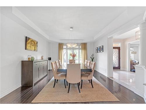 1385 Arrowhead Road, Oakville, ON - Indoor Photo Showing Dining Room