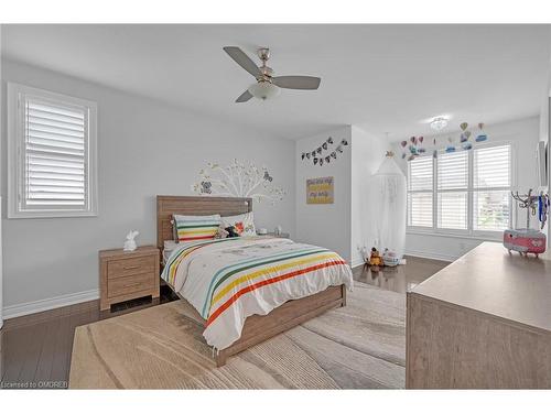 1385 Arrowhead Road, Oakville, ON - Indoor Photo Showing Bedroom