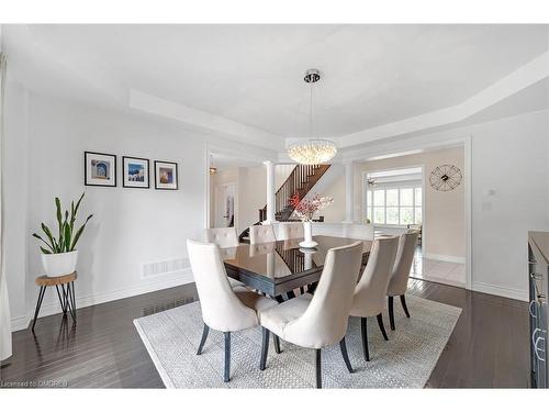 1385 Arrowhead Road, Oakville, ON - Indoor Photo Showing Dining Room