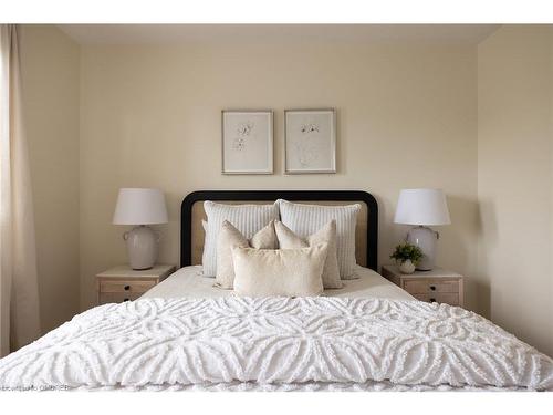 2423 Postmaster Drive, Oakville, ON - Indoor Photo Showing Bedroom