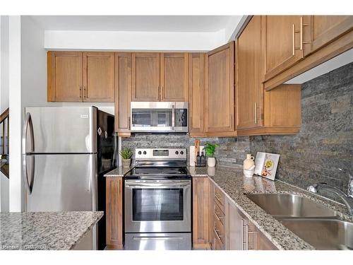 177 Fall Fair Way, Binbrook, ON - Indoor Photo Showing Kitchen With Double Sink