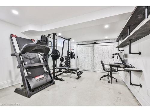 138 Cavendish Court, Oakville, ON - Indoor Photo Showing Gym Room