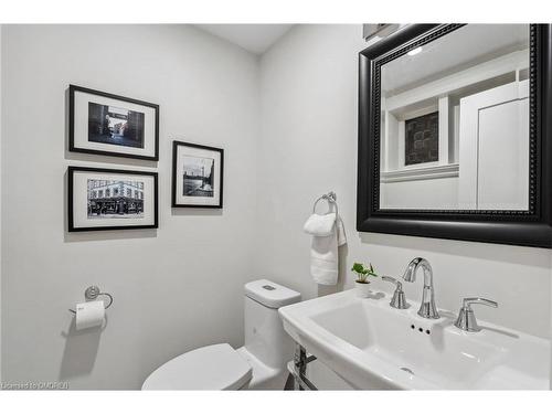 3 Thornhill Avenue, Toronto, ON - Indoor Photo Showing Bathroom