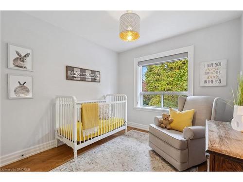 3 Thornhill Avenue, Toronto, ON - Indoor Photo Showing Bedroom