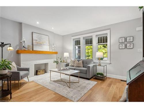 3 Thornhill Avenue, Toronto, ON - Indoor Photo Showing Living Room With Fireplace