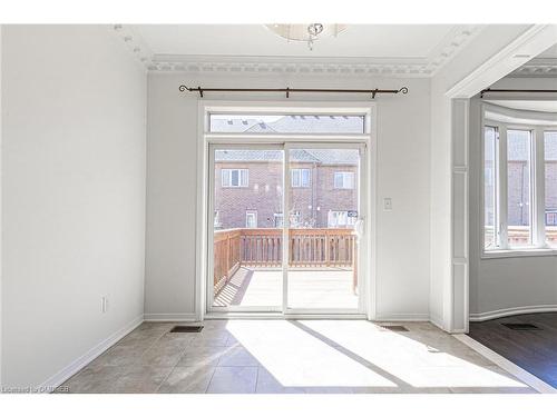 3078 Janice Drive, Oakville, ON - Indoor Photo Showing Other Room