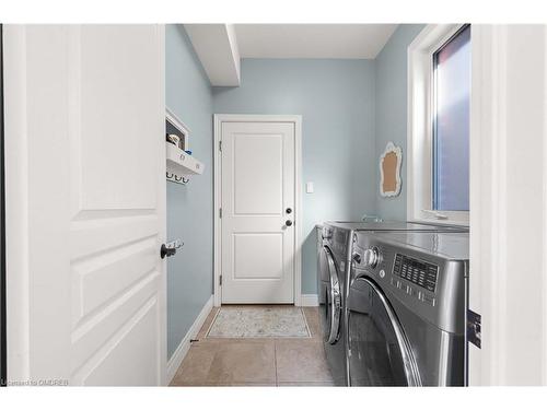 21 Melody Lane Lane, Grand Valley, ON - Indoor Photo Showing Laundry Room