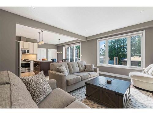 21 Melody Lane Lane, Grand Valley, ON - Indoor Photo Showing Living Room