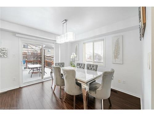 51 Yeaman Drive, Cambridge, ON - Indoor Photo Showing Dining Room