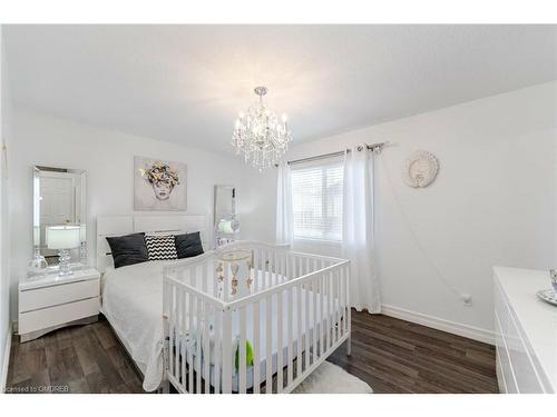 51 Yeaman Drive, Cambridge, ON - Indoor Photo Showing Bedroom