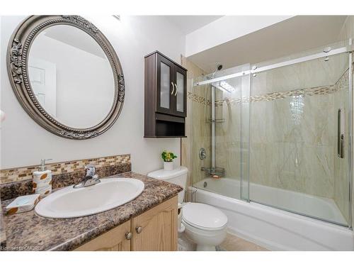 51 Yeaman Drive, Cambridge, ON - Indoor Photo Showing Bathroom