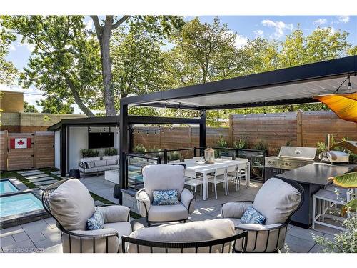 584 Wildwood Drive, Oakville, ON - Outdoor With Deck Patio Veranda