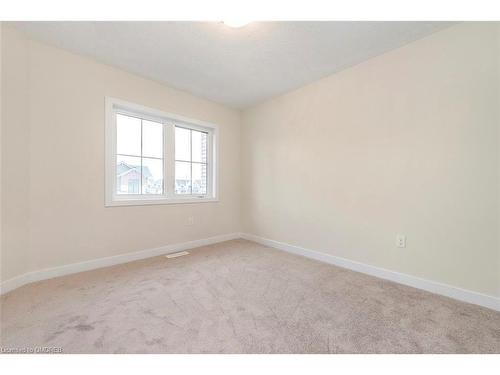 132 Eastbridge Avenue, Welland, ON - Indoor Photo Showing Other Room