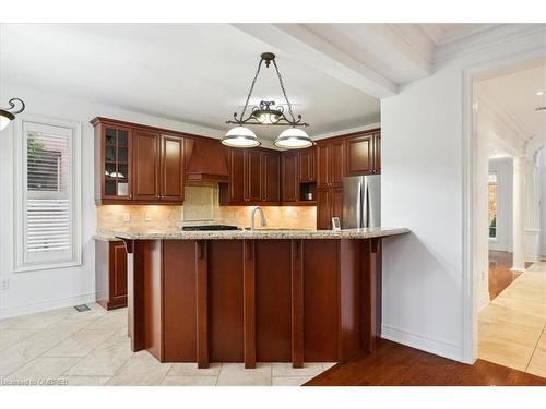 2379 Rock Point Drive, Oakville, ON - Indoor Photo Showing Kitchen