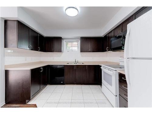 20-2460 Post Road, Oakville, ON - Indoor Photo Showing Kitchen With Double Sink