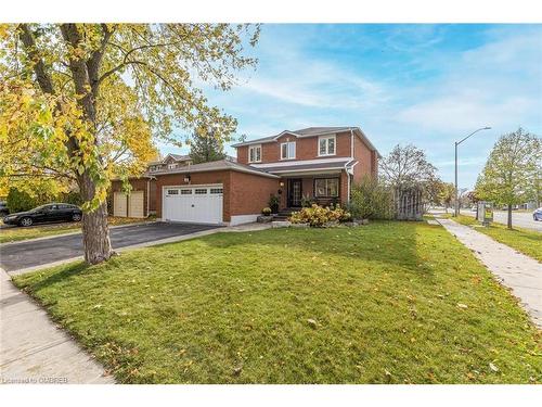 467 Hedgerow Lane, Oakville, ON - Outdoor With Facade