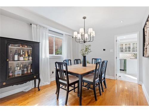 467 Hedgerow Lane, Oakville, ON - Indoor Photo Showing Dining Room