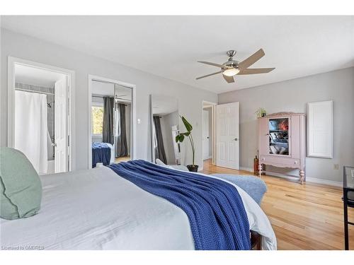 467 Hedgerow Lane, Oakville, ON - Indoor Photo Showing Bedroom