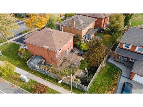 467 Hedgerow Lane, Oakville, ON - Outdoor