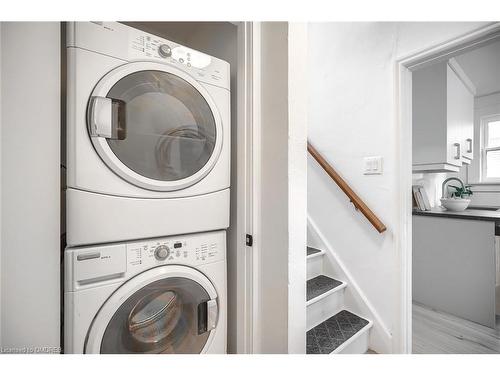 393 Weber Street E, Kitchener, ON - Indoor Photo Showing Laundry Room