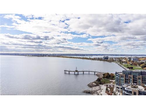 905-370 Martha Street, Burlington, ON - Outdoor With Body Of Water With View