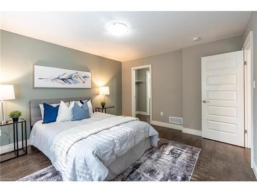 10-35 Chatfield Street, Ingersoll, ON - Indoor Photo Showing Bedroom