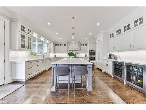 2361 Hixon Street, Oakville, ON - Indoor Photo Showing Kitchen With Upgraded Kitchen