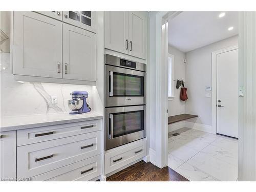 2361 Hixon Street, Oakville, ON - Indoor Photo Showing Kitchen