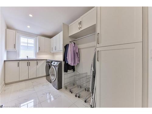 2361 Hixon Street, Oakville, ON - Indoor Photo Showing Laundry Room