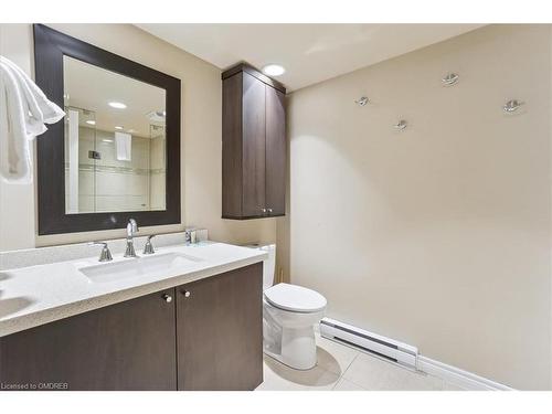 218-120 Fairway Court, The Blue Mountains, ON - Indoor Photo Showing Bathroom