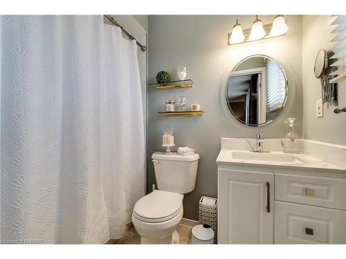 5100 Sunray Drive, Mississauga, ON - Indoor Photo Showing Bathroom