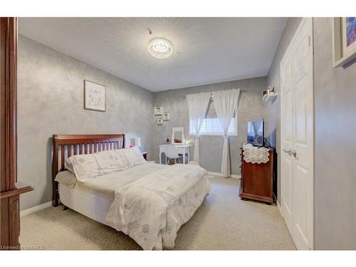 32 Triller Avenue, Cambridge, ON - Indoor Photo Showing Bedroom