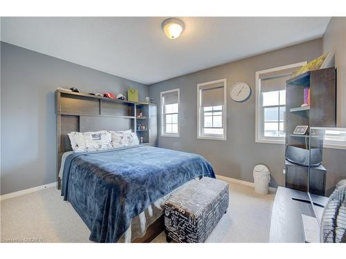 32 Triller Avenue, Cambridge, ON - Indoor Photo Showing Bedroom