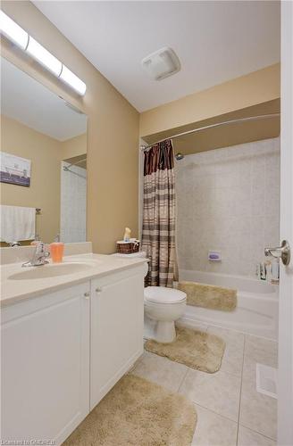 32 Triller Avenue, Cambridge, ON - Indoor Photo Showing Bathroom