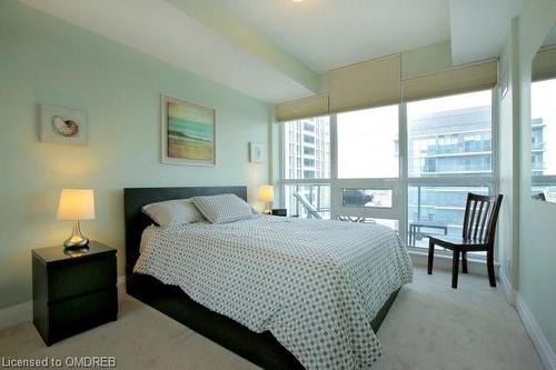 1021-1185 The Queensway, Toronto, ON - Indoor Photo Showing Bedroom